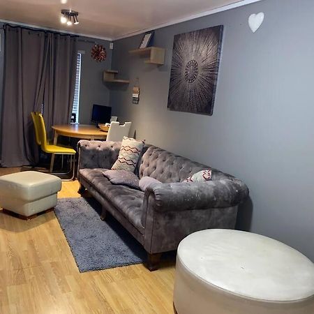 Entire 1 Bedroom City House 런던 외부 사진