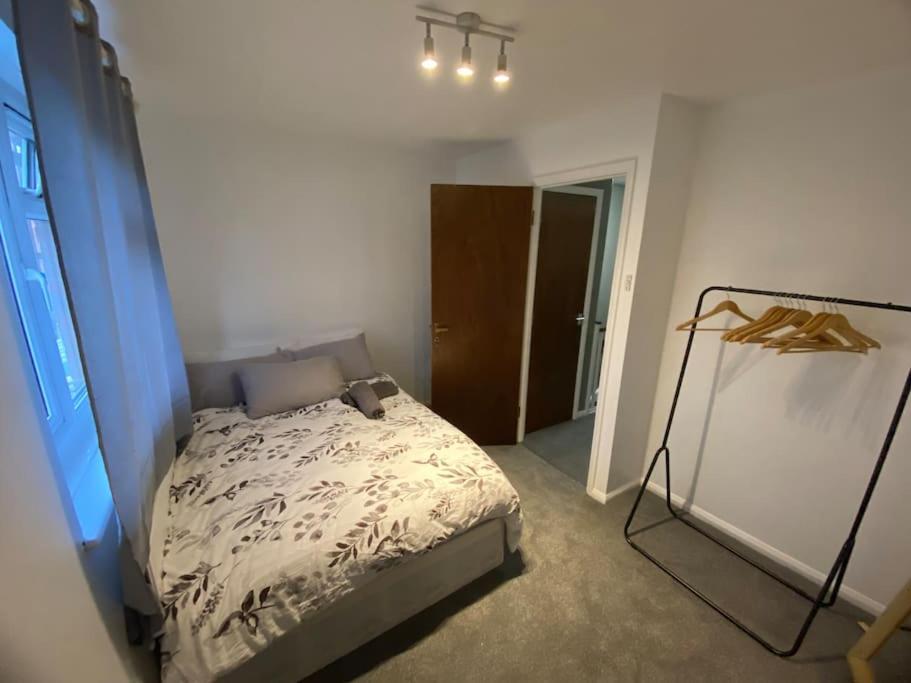Entire 1 Bedroom City House 런던 외부 사진